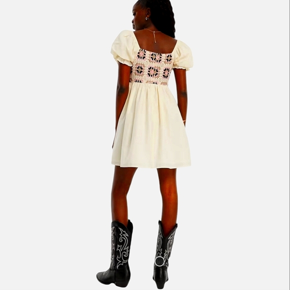 Miss Selfridge Poplin Crochet Mix Mini Dress In Ivory-White Size Medium NWT - Picture 3 of 3